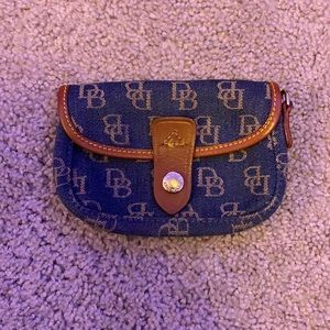 Dooney & Bourke wallet
